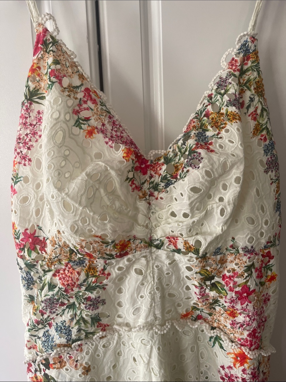FARM Rio White Floral Eyelet Midi Scarf Dress with Spaghetti Straps. Med.NWOT - Picture 9 of 11